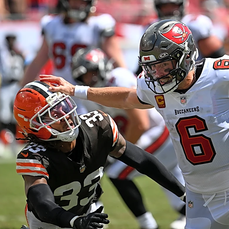 Baker Mayfield outplayed by Deshaun Watson as Buccaneers fall to Browns in revenge matchup