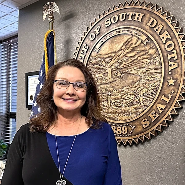 Republican who oversees South Dakota's elections endorses a Democrat in the race to succeed her
