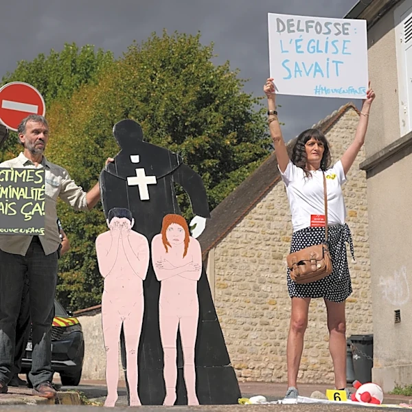 Pope Leo XIV will meet with the French abuse survivors as critics demand action