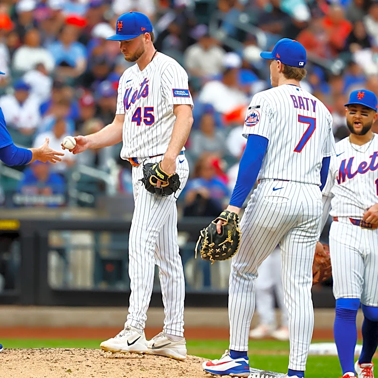 Mets put starter Christian Scott on IL and activate reliever Devin Williams for final few games