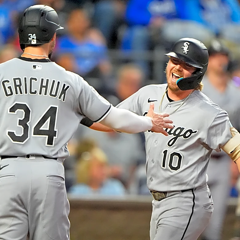 Meidroth, Grichuk hit 3-run shots, White Sox beat Royals 14-11 to remain a game back in AL Central