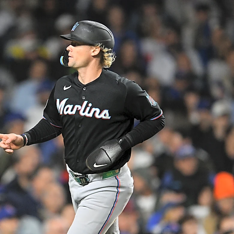 Miami Marlins stymie Chicago's push for NL wild card with 8-2 victory over the Cubs