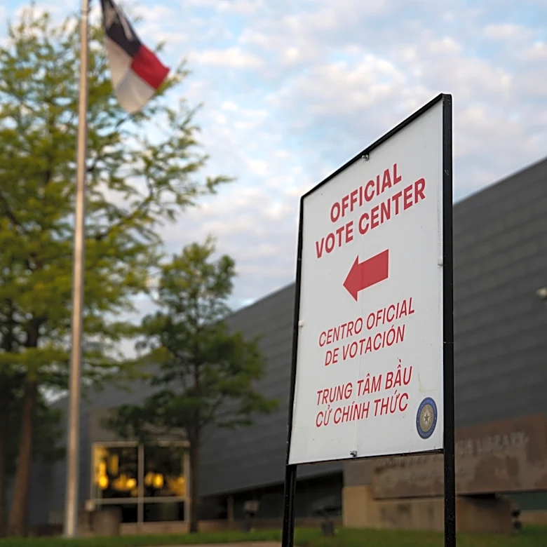 State error in Texas creates huge backlog in voter registration applications as midterm voting nears