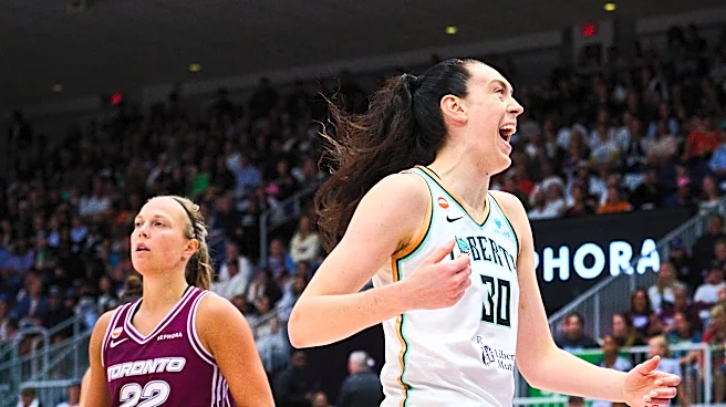 New York's Breanna Stewart sits out finale with left knee soreness as playoffs near