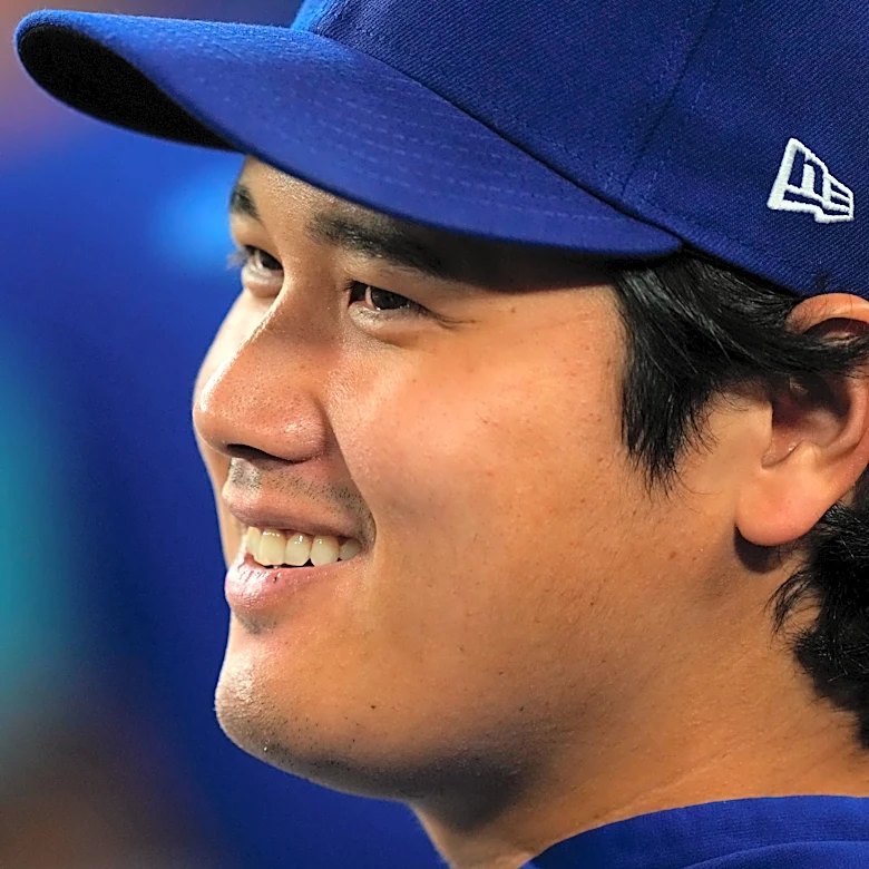 Shohei Ohtani returns to the Dodgers after injury and gets a hit in his first at-bat