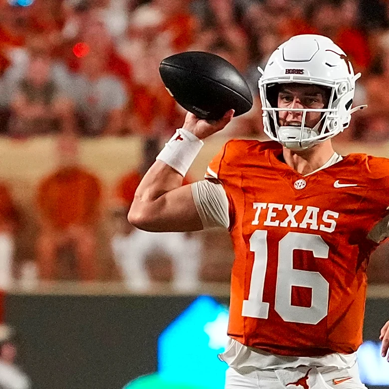 Arch Manning visits stadium where Uncle Peyton dominated in Texas' 1st trip to Tennessee
