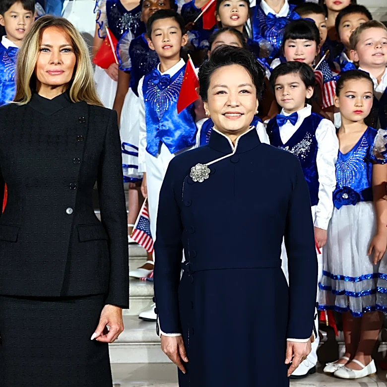 Melania Trump takes China's first lady on a museum outing that's watched for diplomacy and style