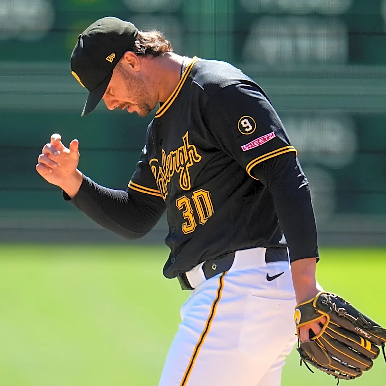 Pirates beat the Cardinals 2-1 to secure their first non-losing season since 2018