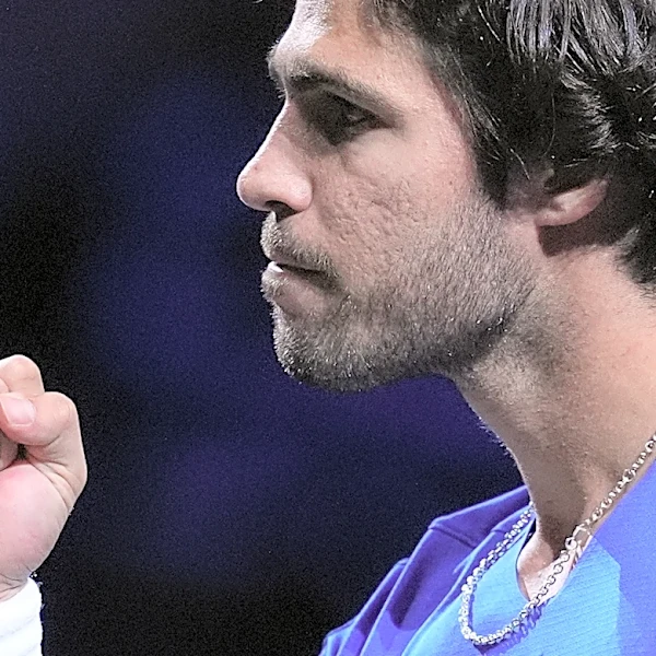 Alcaraz and Mensik win doubles to put Team Europe up 3-1 after opening day of Laver Cup
