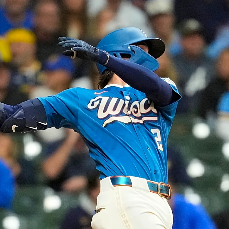 Brice Turang hits go-ahead single in eighth inning as Brewers defeat Cardinals 8-4