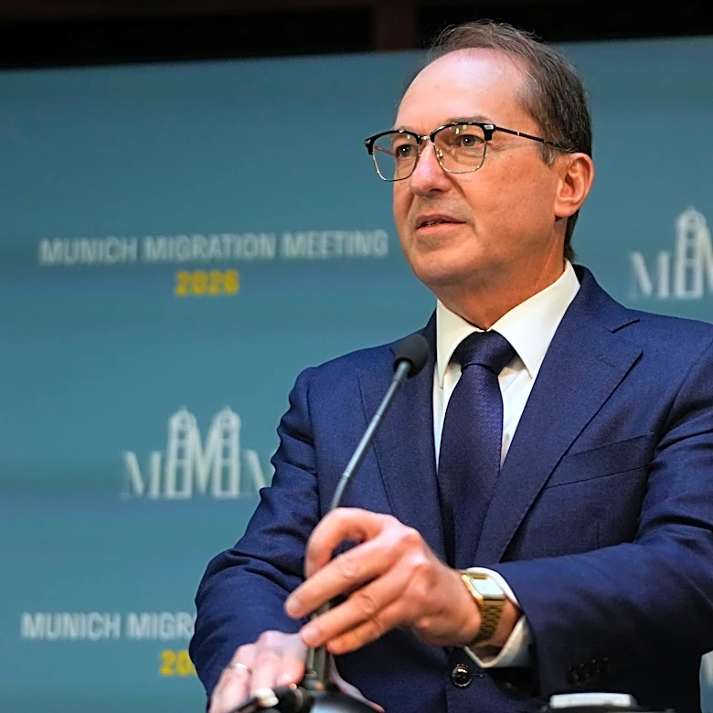 European ministers discuss stronger border controls and fast-track migrant returns