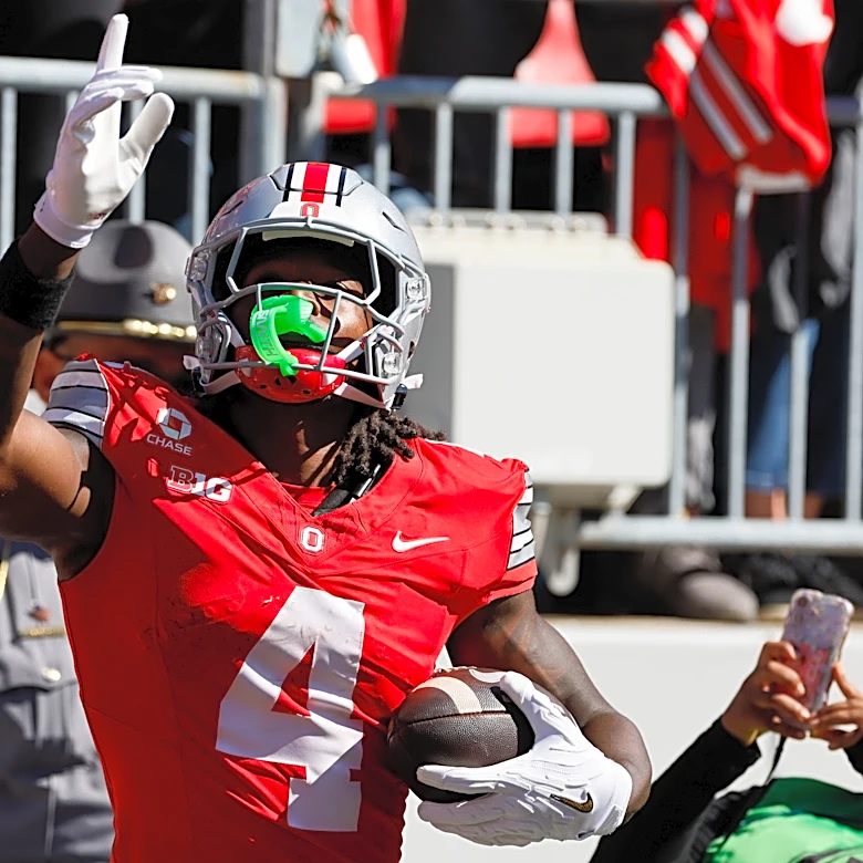 A 4-touchdown day puts Jeremiah Smith in rare Ohio State company against Illinois