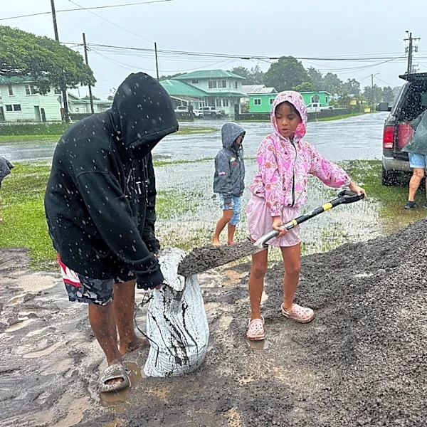 Hurricane Nolo skirts Hawaii but could still unleash powerful winds, flash flooding