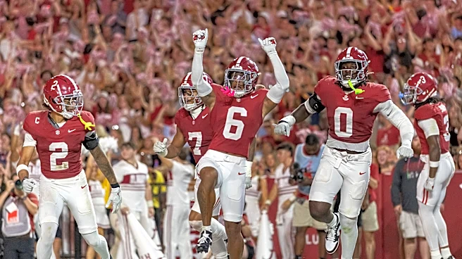 No. 8 Alabama starts fast, overwhelms South Carolina 49-18 to remain unbeaten