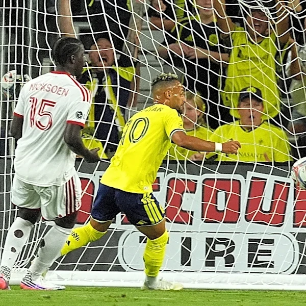 Hany Mukhtar scores 2 goals, Nashville beats Toronto 2-0