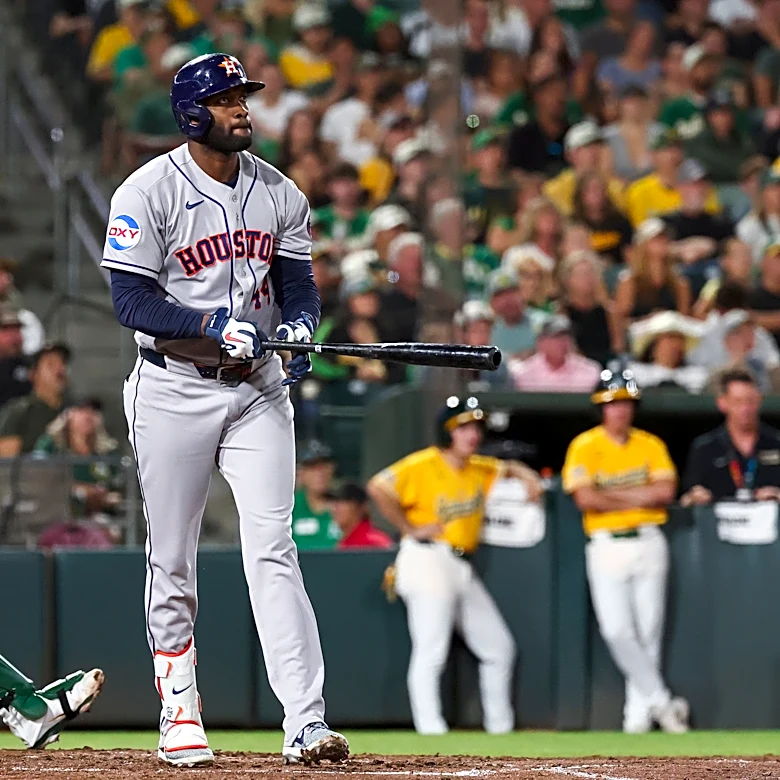 Yordan Alvarez goes deep as Astros hit 5 homers in 13-2 rout of A's to close in on AL West title