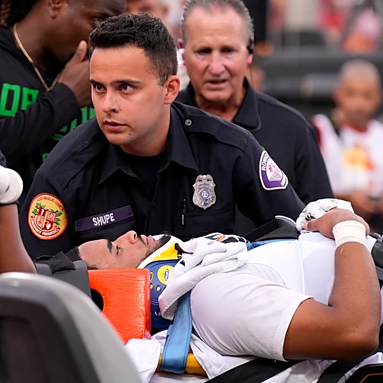 Oregon QB Dante Moore leaves field in ambulance after late hit. His Ducks rally for a stirring win