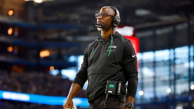 Aaron Glenn's Jets defense falters late against his former team and boss in 31-24 loss to Lions