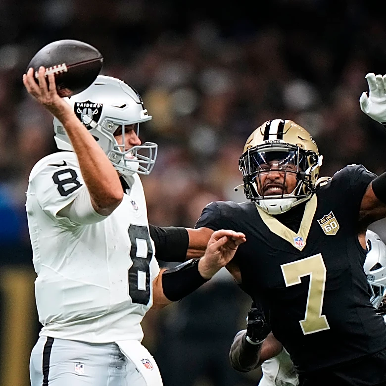 Kirk Cousins passes for 3 TDs and the unbeaten Raiders come back to top the Saints 35-27