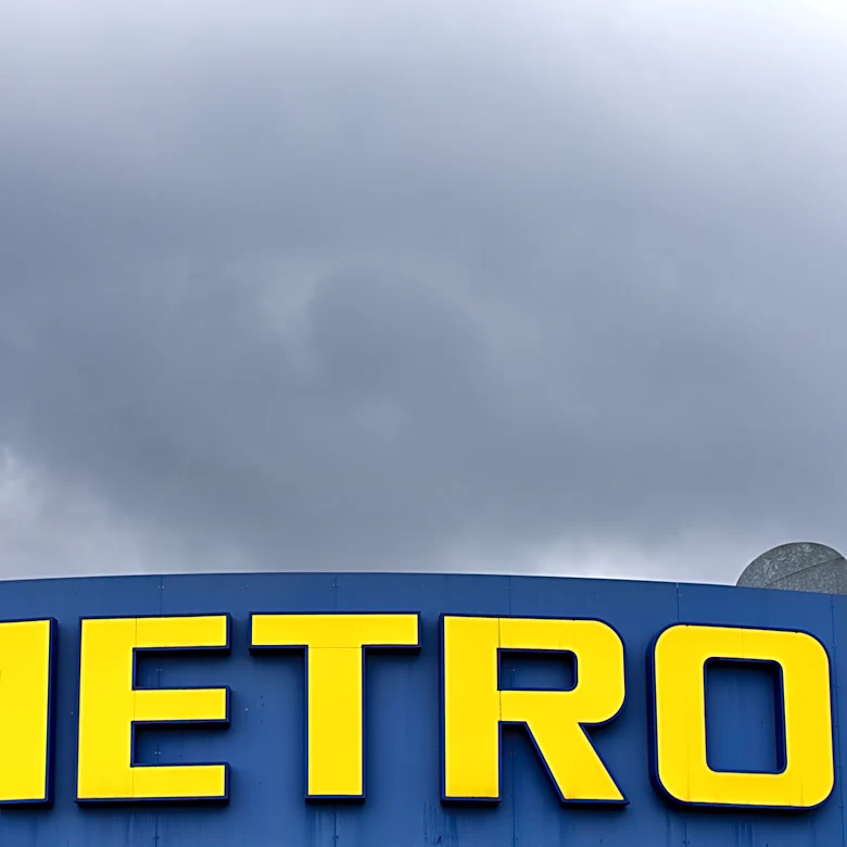 Kremlin transfers control of German retailer Metro's Russia business