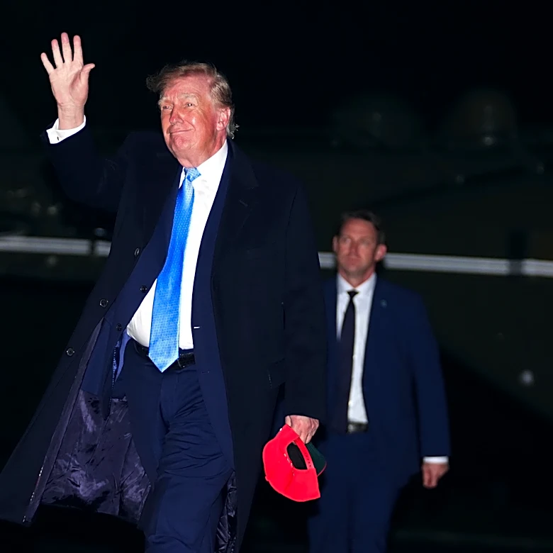Trump announcing a new Iowa steel plant that the White House says will be the nation's biggest