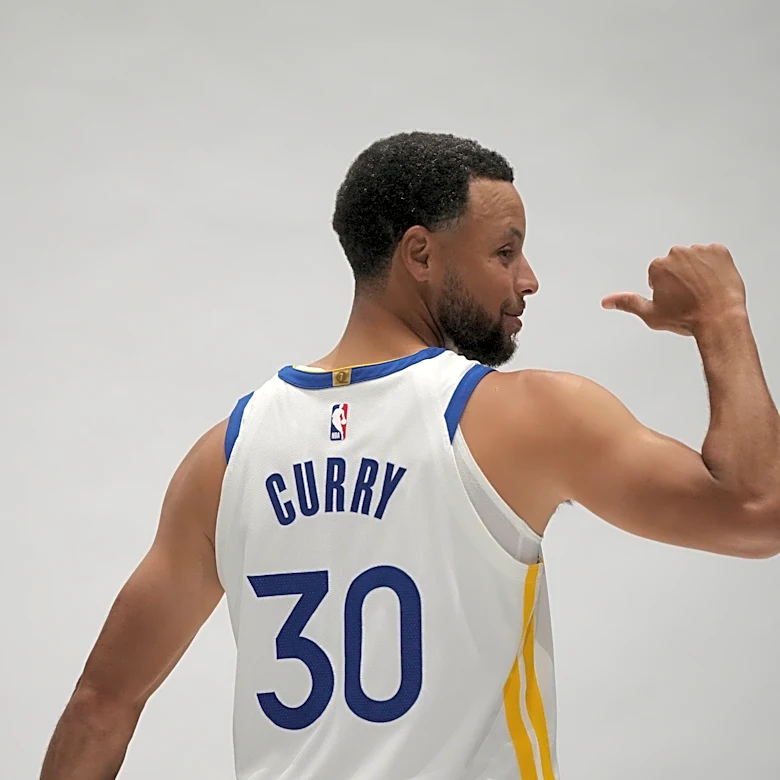Stephen Curry's desire to win again, finish career with Warriors led to him accepting less money