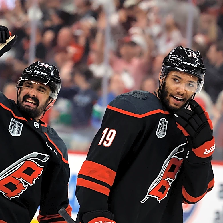 Hurricanes' Jarvis still grinding back from shoulder surgery as Stanley Cup champions open season