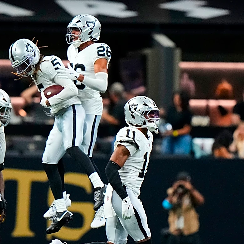 Raiders off to surprising 3-0 start as unbeaten Chiefs set to visit