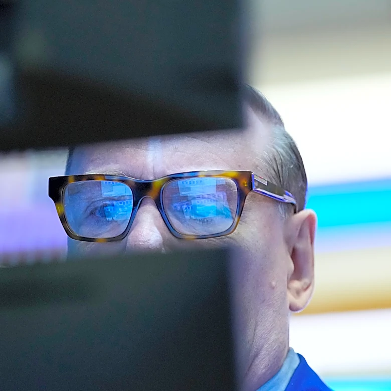 Stocks hold steady on Wall Street as oil prices ease, Treasury yields remain stable