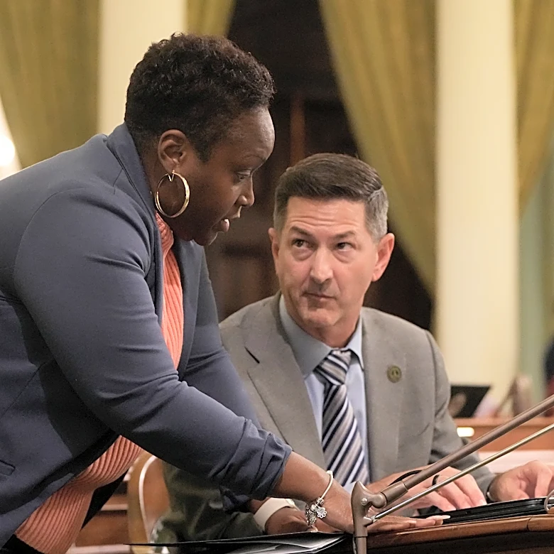 New California law bans officers from using gloves that deliver electric shocks