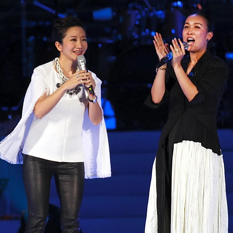 China grants a singer a rare exemption over censorship after an unapproved tribute song