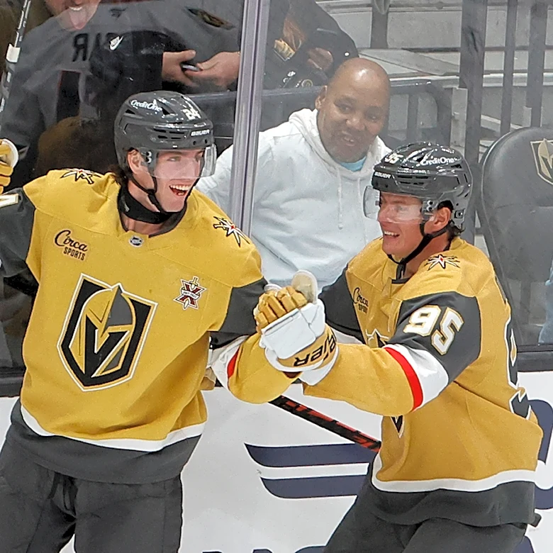 Eichel hits 700 points as Golden Knights beat Blackhawks in Ryan Craig’s first game behind the bench