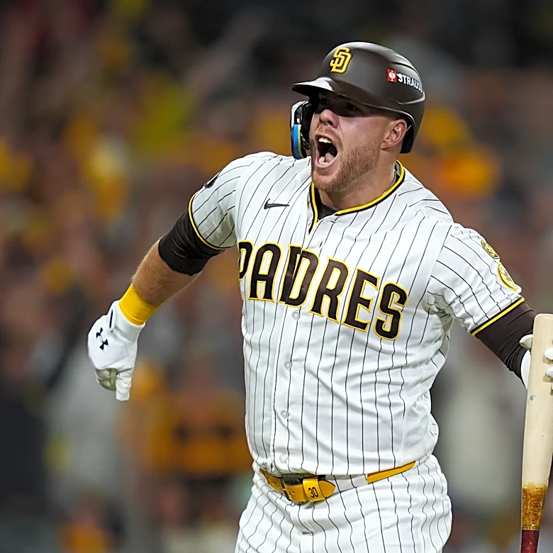 Gavin Sheets' pinch-hit homer propels dominant Padres past Cubs 4-1 for 2-game Wild Card sweep