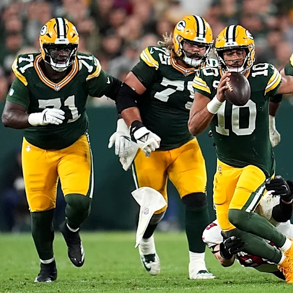 Battle of the Bays features winless Buccaneers and struggling Packers