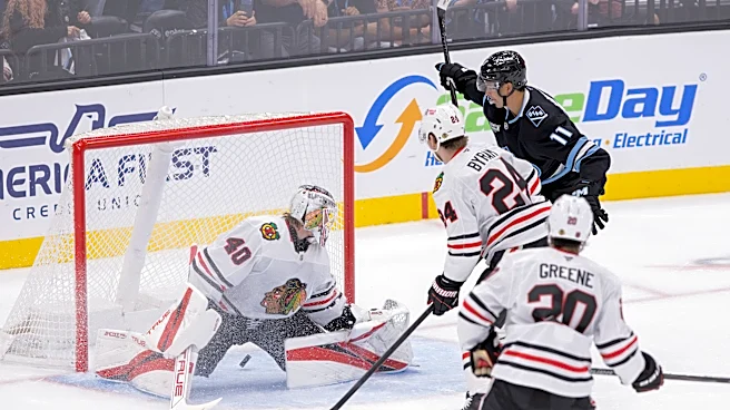 Guenther has 2 power-play goals in the Mammoth's 6-0 victory over the Blackhawks