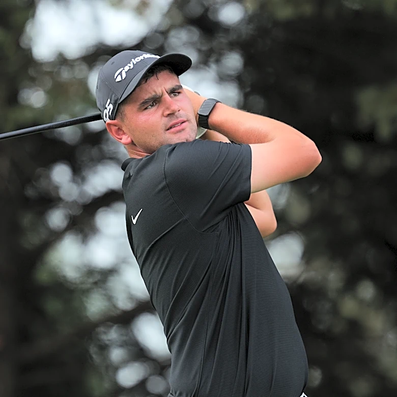 Casey Jarvis makes late birdie to take the lead at Dunhill Links Championship