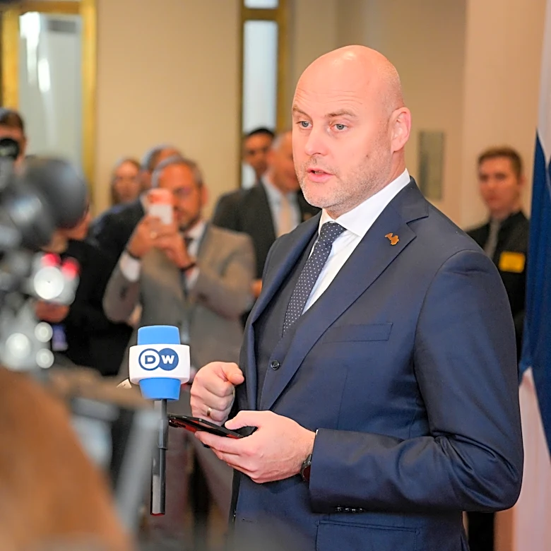 Pro-Ukraine governing coalition wins 35% in Latvian election