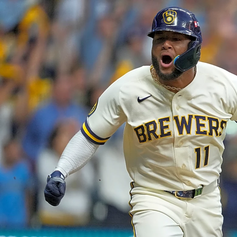 Chourio's 2-run single with 2 outs in 9th off Miller lifts Brewers over Padres for 2-0 NLDS lead