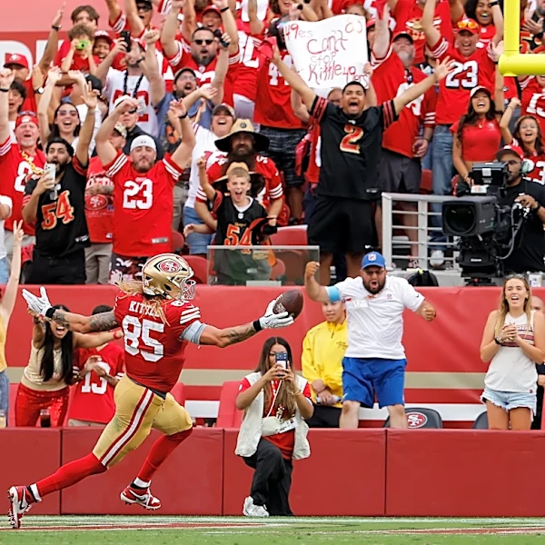 Brock Purdy throws 2 TD passes to lead the undefeated 49ers past the Broncos 24-14