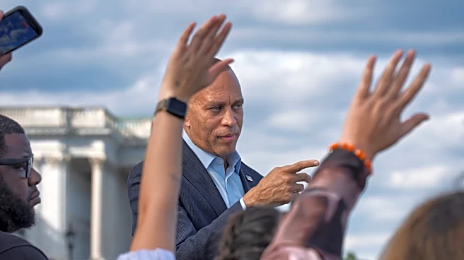 Jeffries says House Democrats reaching to flip Trump districts in attempt to repeat their 2018 sweep