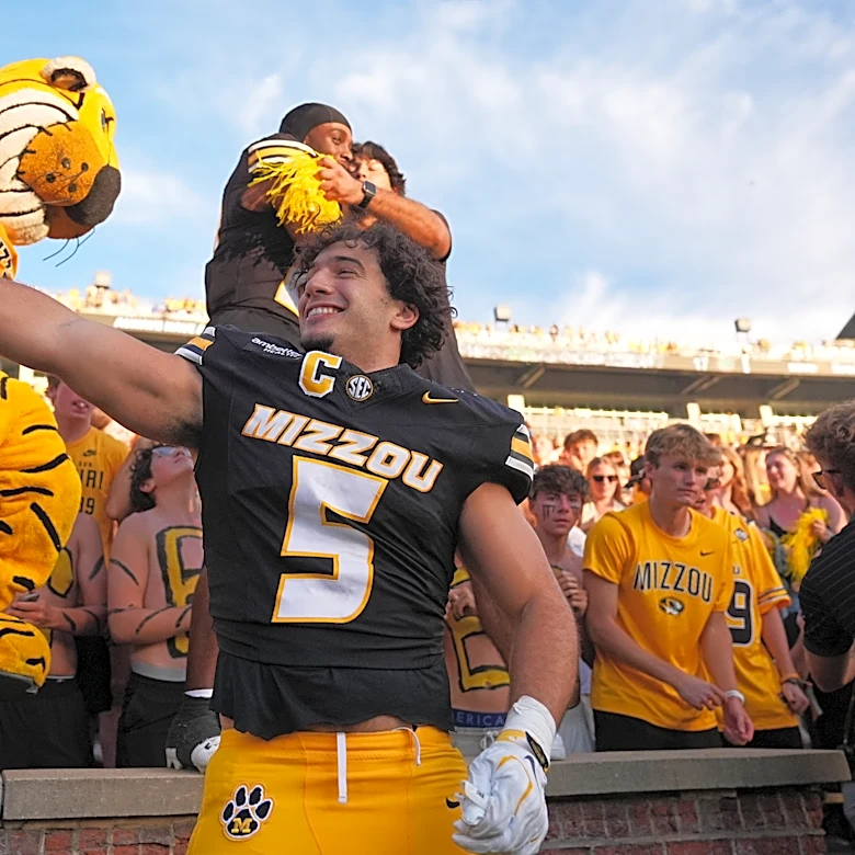 Missouri jumped Florida in AP Top 25 but some voters couldn't get past the Gators' win over Ole Miss