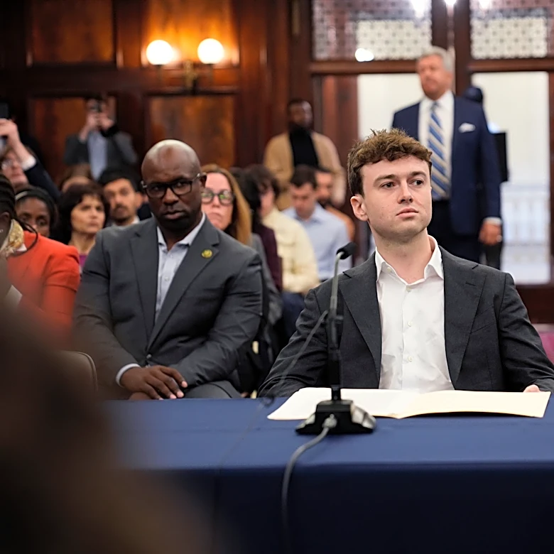 AI industry insiders voice alarms to NYC council as local governments take up safety concerns