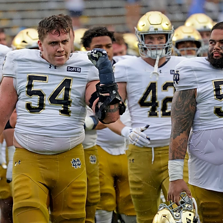 No. 3 Notre Dame lists Moore, Viliamu-Asa as questionable but bloodied Knapp is a no-doubter to play