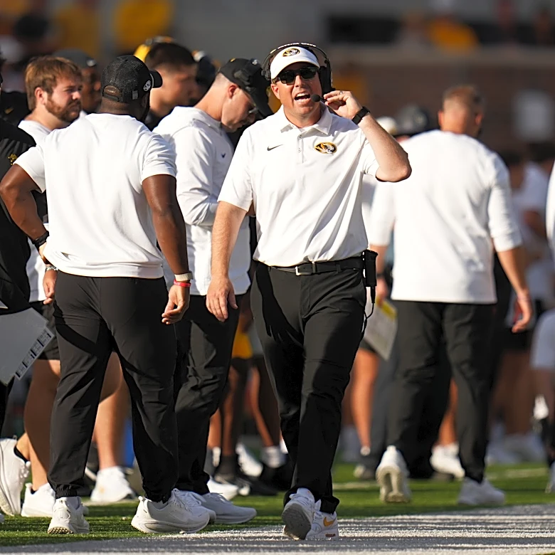 Missouri freshman offensive lineman Johnnie 'DJ' Jones is hospitalized, needs a heart transplant