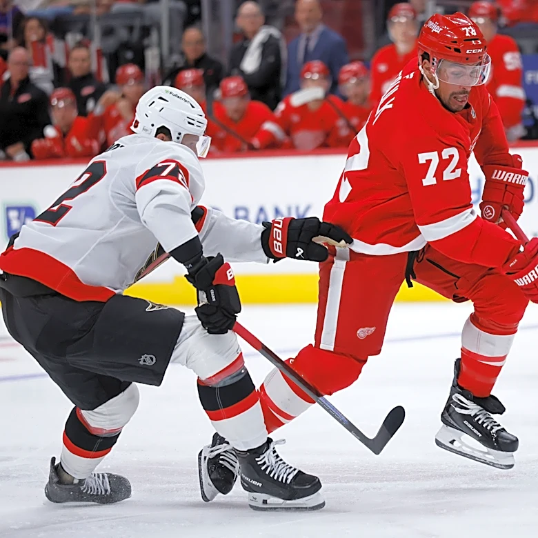 Larkin scores in return to lineup as Red Wings deal Senators 1st loss of the season 5-3