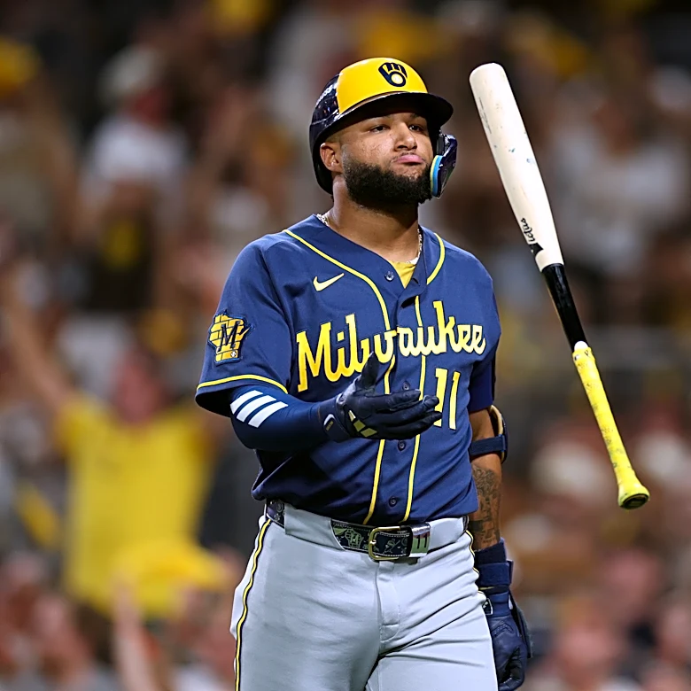 Brewers can't close out Padres, lose 4-3 to run postseason road skid to record-tying 12 games