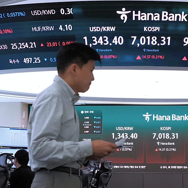 World stocks mostly fall back despite latest earnings-driven rally on Wall Street