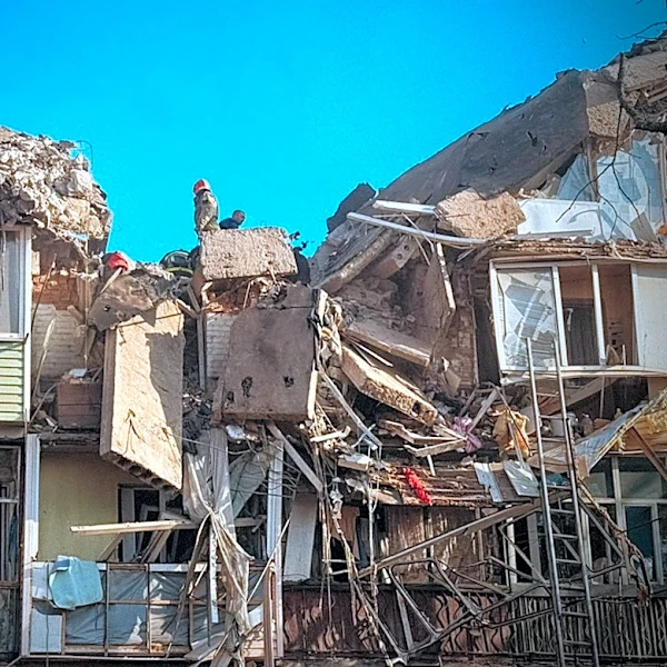 Russian strikes on Ukrainian cities kill at least 19 in a major attack that Kyiv saw coming