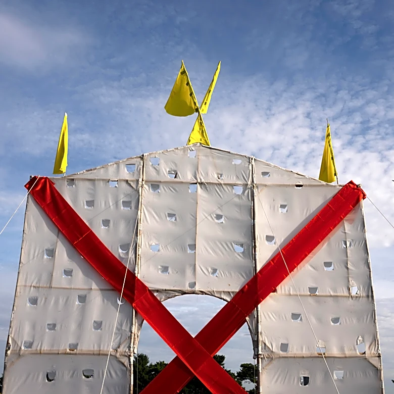 Flight attendants' union flags safety concerns over Trump's Washington arch