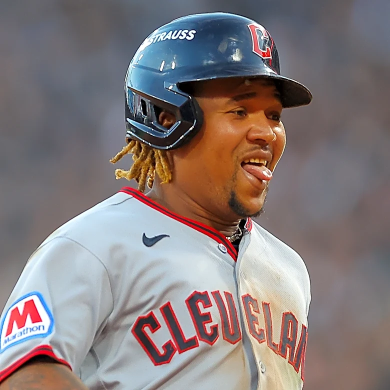 José Ramírez's all-around performance helps the Guardians avoid elimination in ALDS Game 3